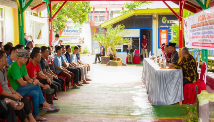 Cegah Penularan, Pj Sekda Kampar Buka Sosialisasi Pencegahan HIV/AIDS Di Lapas Kelas II A Bangkinang