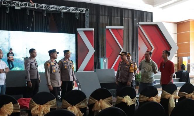 Polres Kampar Libatkan 167 Personil Dalam Pengamanan Berlapis Demi Ciptakan Debat Publik Paslon Bupati dan Wabup di Labersa Hotel Siak Hulu