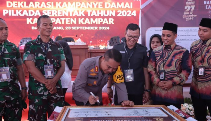 Kapolres Kampar Hadiri Deklarasi Pilkada Damai 2024 di KPU Kampar